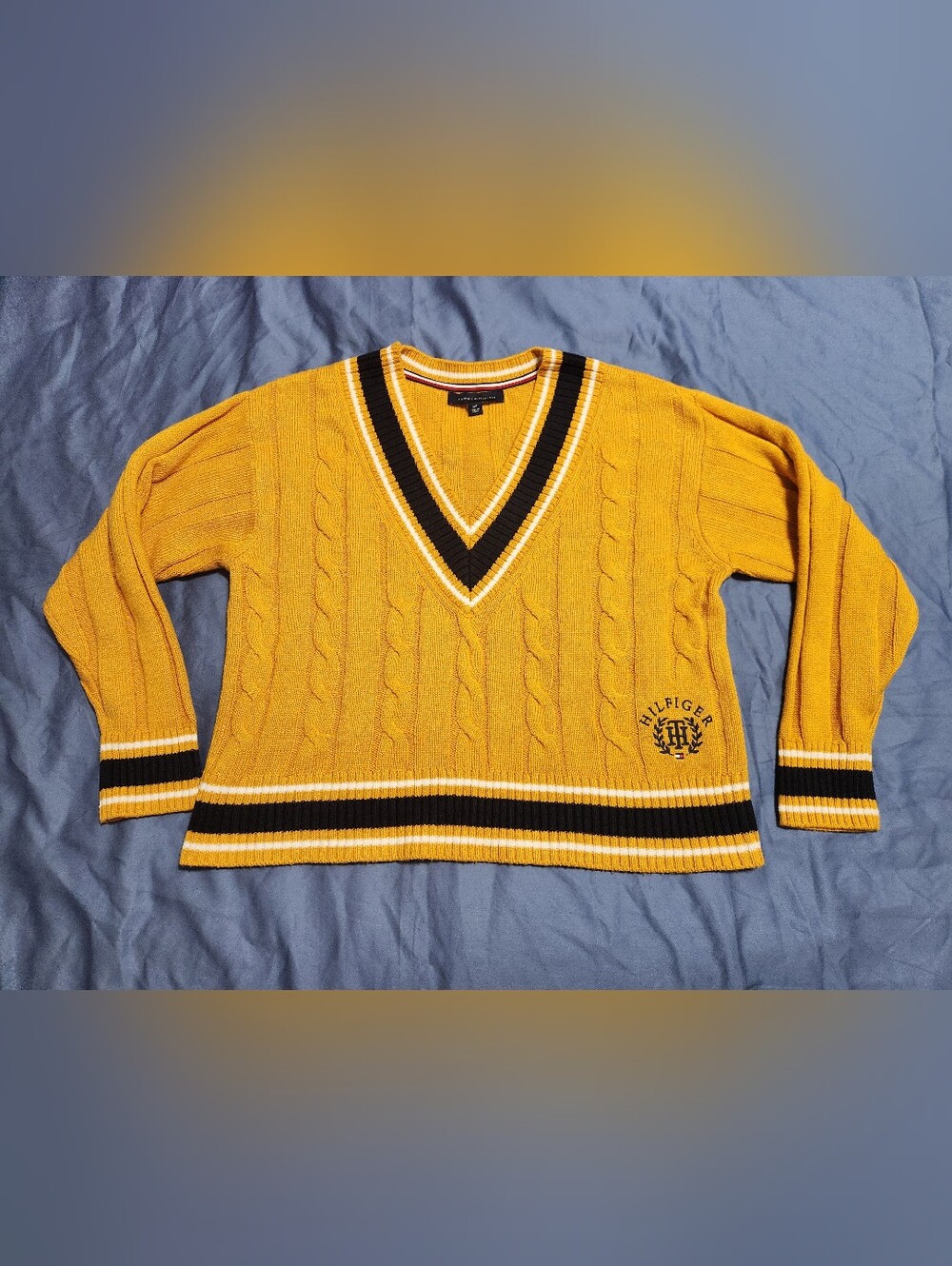 Tommy Hilfiger Mustard Yellow V-Neck Cable Knit Sweater Small